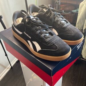 Reebok Club C Revenge Plus Gum Sneaker 10.5, barely worn